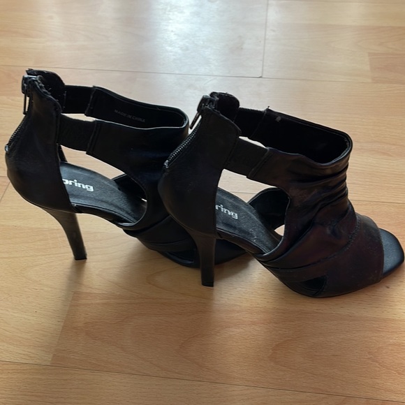 Black hight heels with open toes - Picture 4 of 5